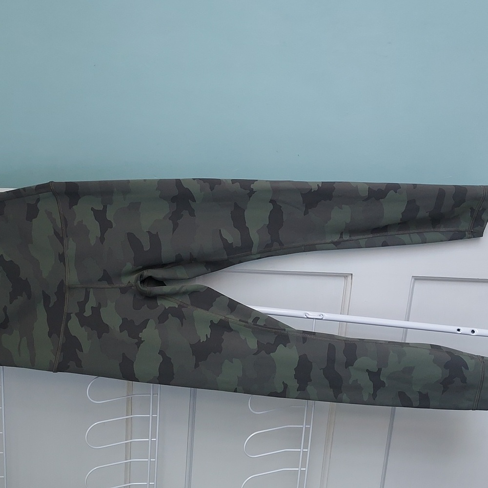 Lululemon Wunder Train High-Rise Crop 23" Heritage 365 Camo Green Twill Multi